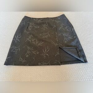 Y2K mini skirt